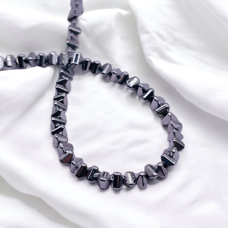 3x2mm Triangle Hematite Rhodium